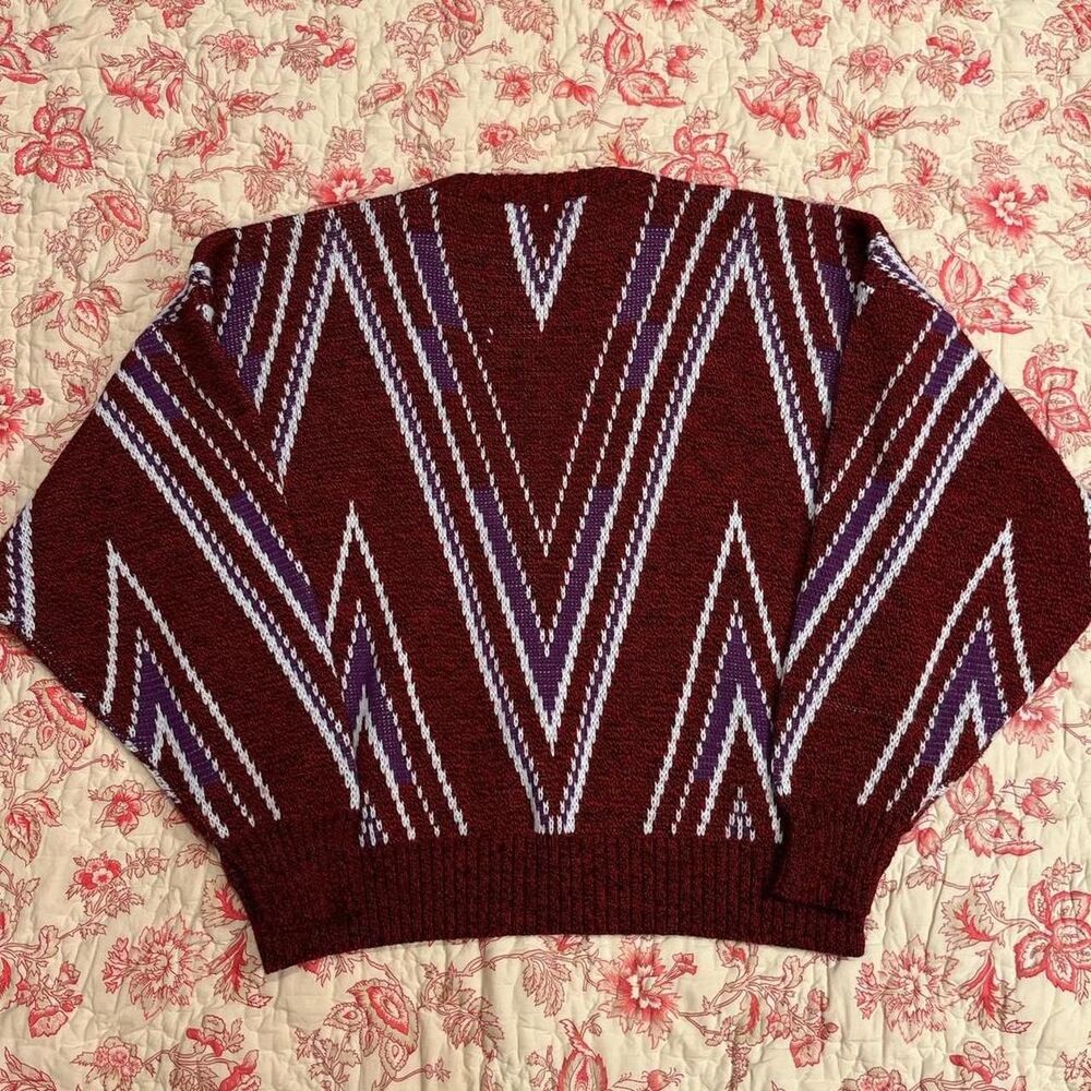 Beautiful Vintage 90s ATLAS super soft not itchy at all Purple and Red sweater - Picture 4 of 4